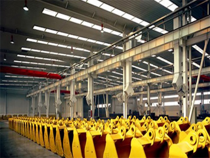 万宁徐工集团挖掘机装配车间